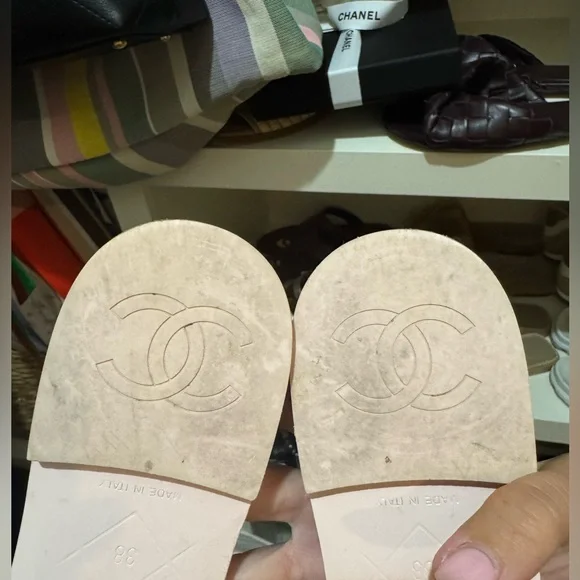 CHANEL Quilted Lambskin CC Turnlock Sandal - Picture 8 of 15